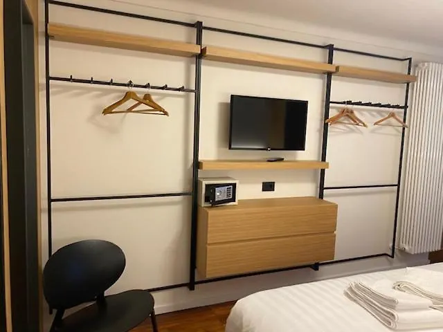 Salei Hotel 3*